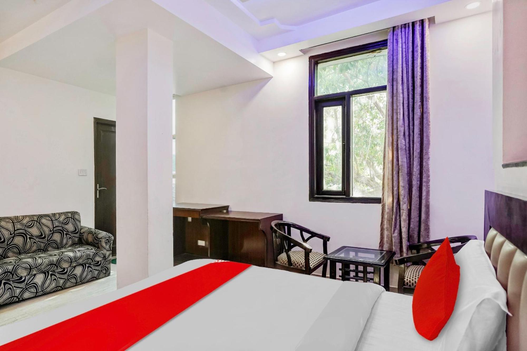 Hotel O Delhi Empire Нью-Дели Экстерьер фото